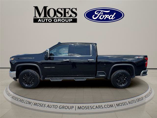 Used 2024 Chevrolet Silverado 2500 LTZ w/ LTZ Convenience Package AWD/4WD image 8
