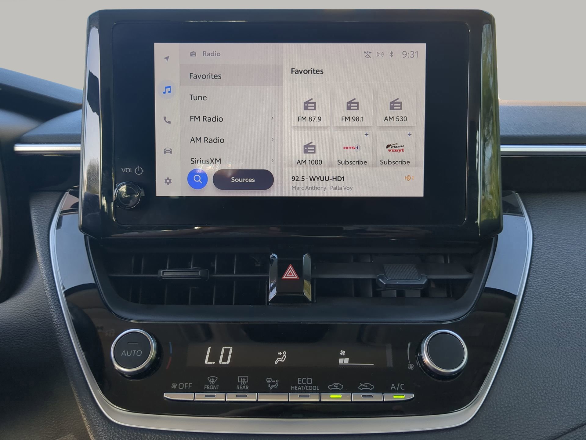 Used 2024 Toyota Corolla LE image 48