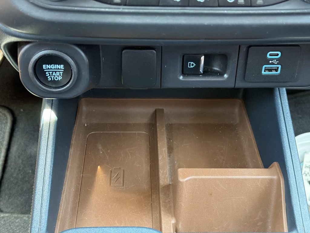 Certified 2024 Ford Maverick Lariat FWD image 26