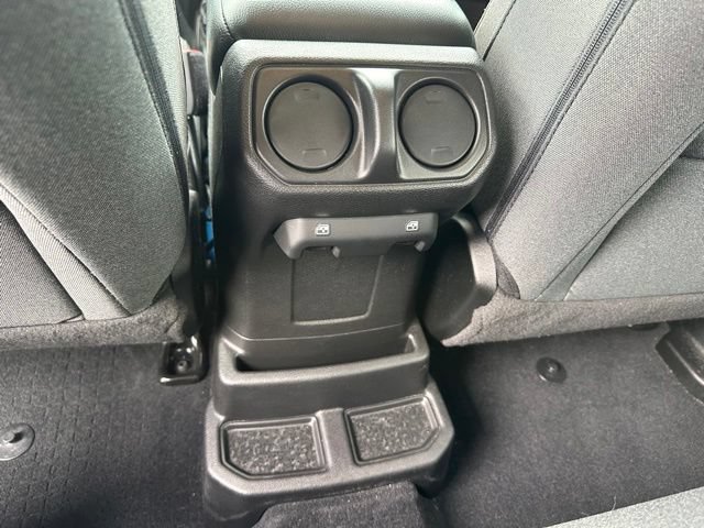 Used 2024 Jeep Wrangler Unlimited w/ Convenience Group AWD/4WD image 14