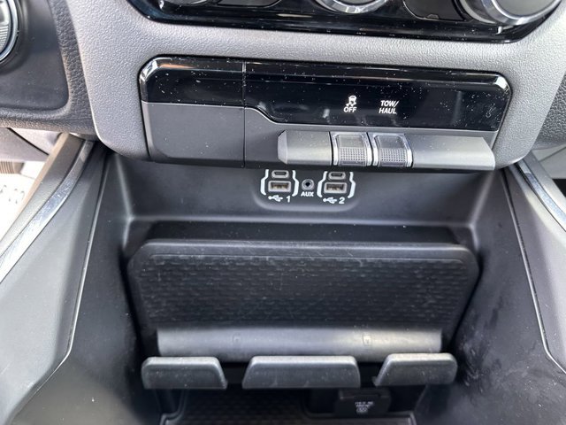 Used 2024 RAM 1500 Laramie AWD/4WD image 25