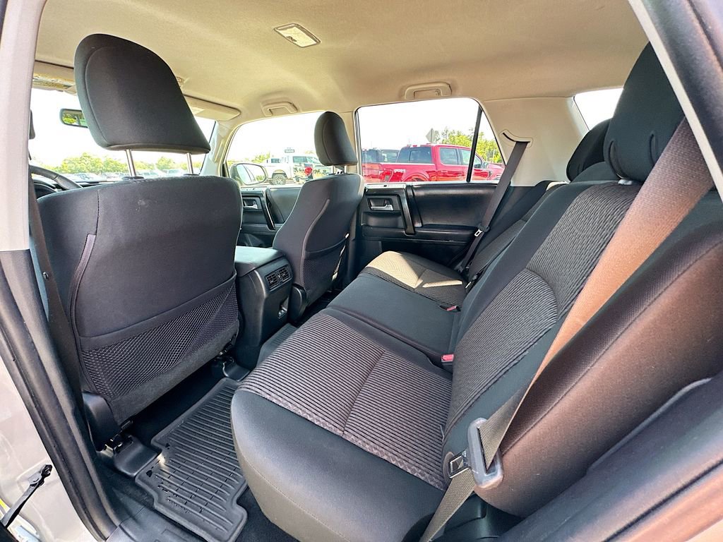 Used 2021 Toyota 4Runner TRD Off-Road AWD/4WD image 4