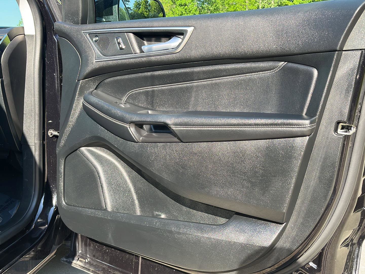 Certified 2024 Ford Edge Titanium AWD/4WD image 32