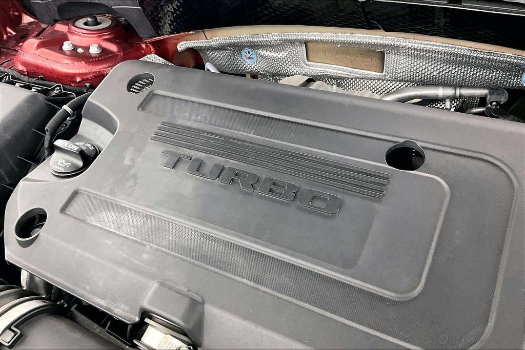 Used 2021 Buick Envision Essence w/ Technology Package I FWD image 34