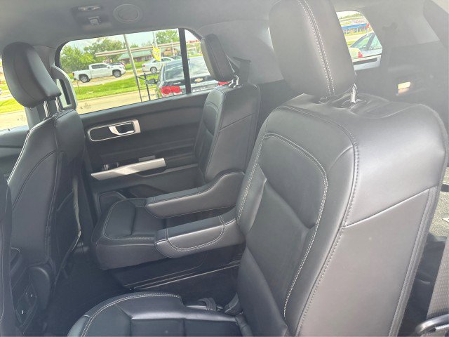 Certified 2023 Ford Explorer XLT w/ Equipment Group 202A AWD/4WD image 10