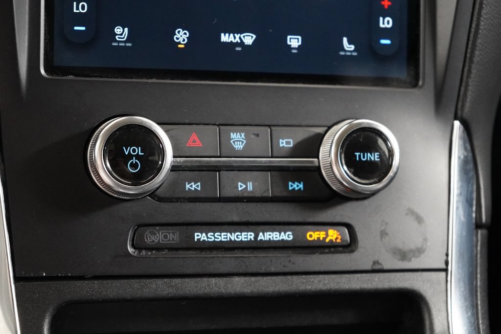 Certified 2024 Ford Edge Titanium AWD/4WD image 19