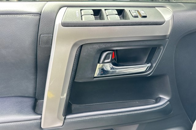 Used 2021 Toyota 4Runner SR5 Premium image 10