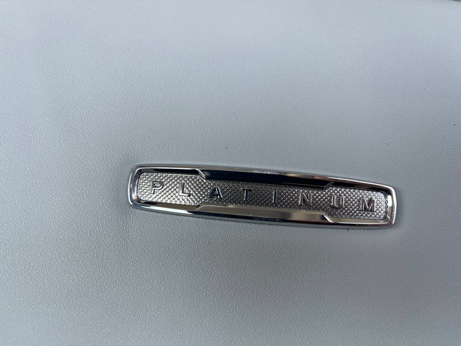 Certified 2025 Ford Expedition Platinum AWD/4WD image 16