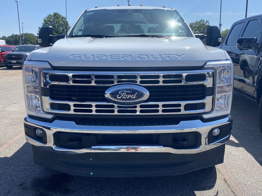 Certified 2026 Ford F350 XLT AWD/4WD image 2