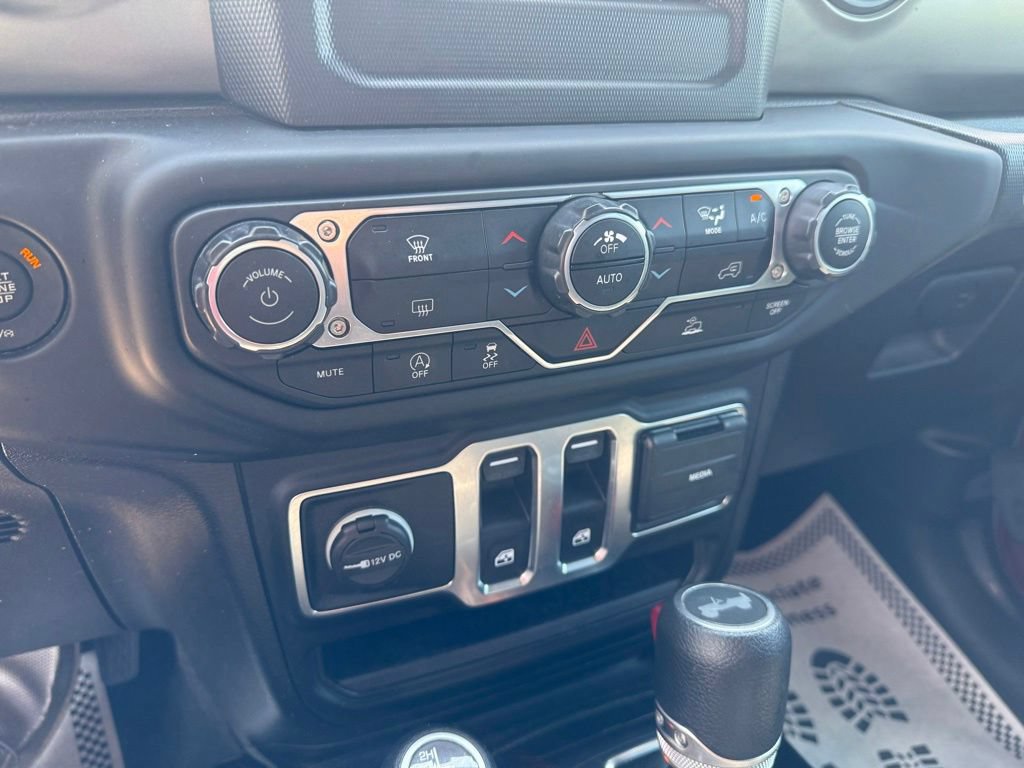 Used 2021 Jeep Wrangler Sport AWD/4WD image 23