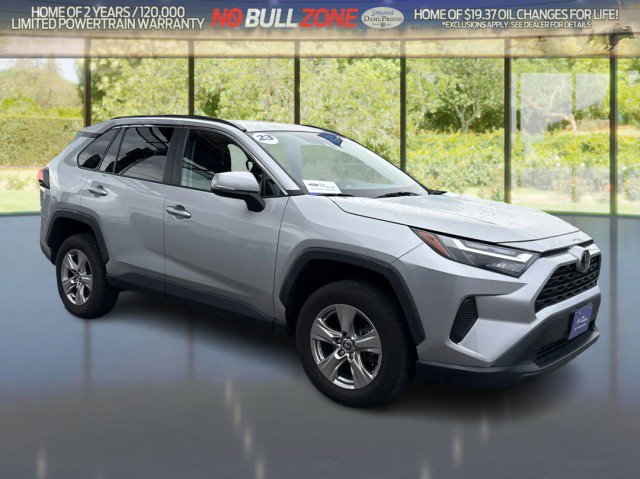 Used 2023 Toyota RAV4 XLE AWD/4WD image 7