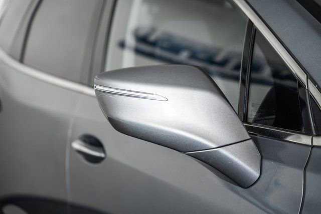 Used 2020 Buick Enclave Essence image 16