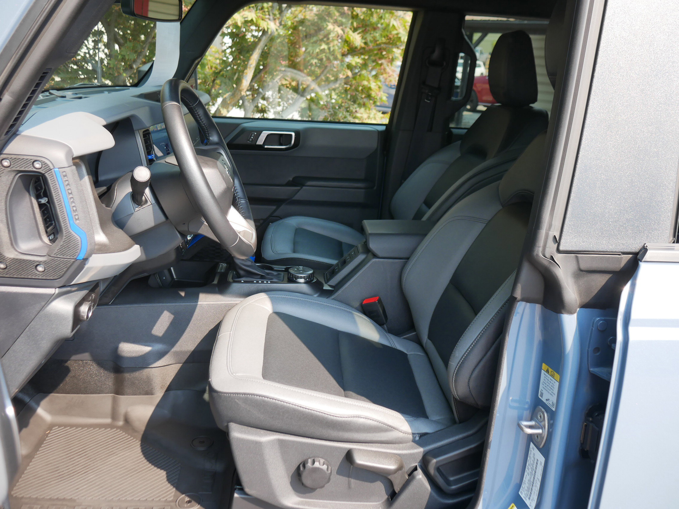 Certified 2024 Ford Bronco Big Bend image 9