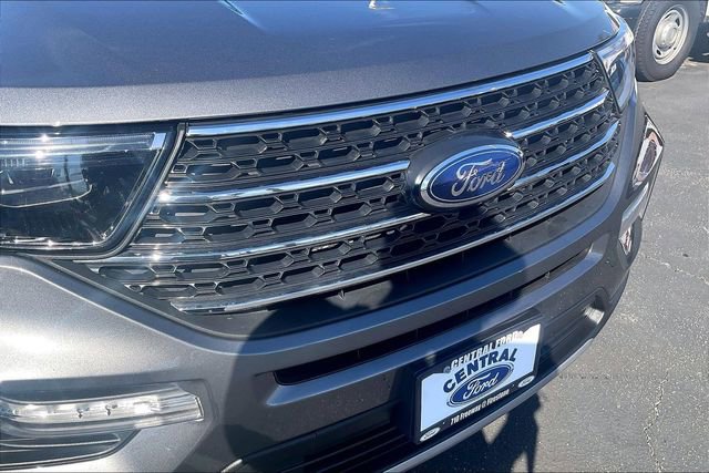 Certified 2022 Ford Explorer XLT w/ Equipment Group 202A image 28