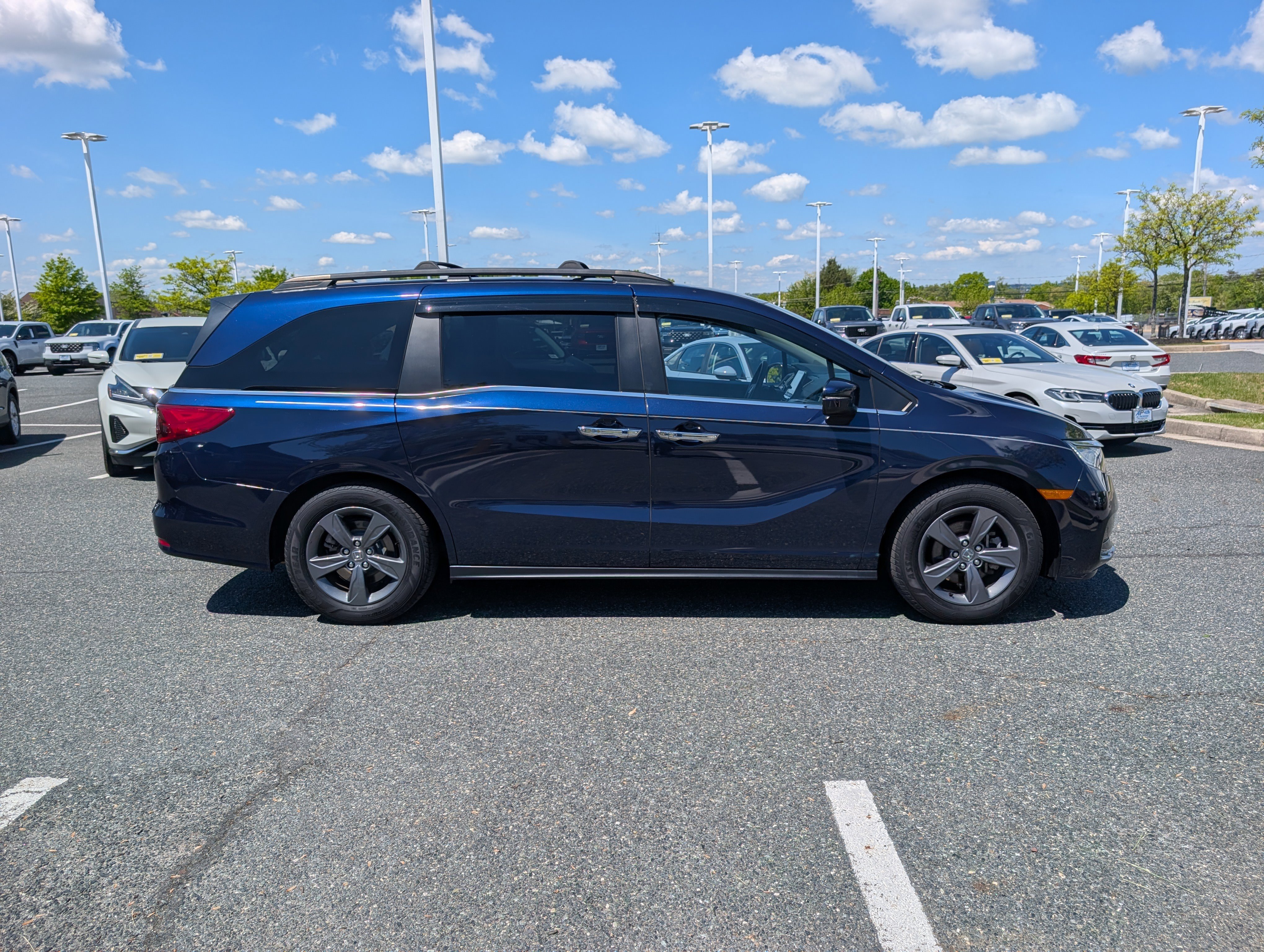Used 2021 Honda Odyssey EX image 2