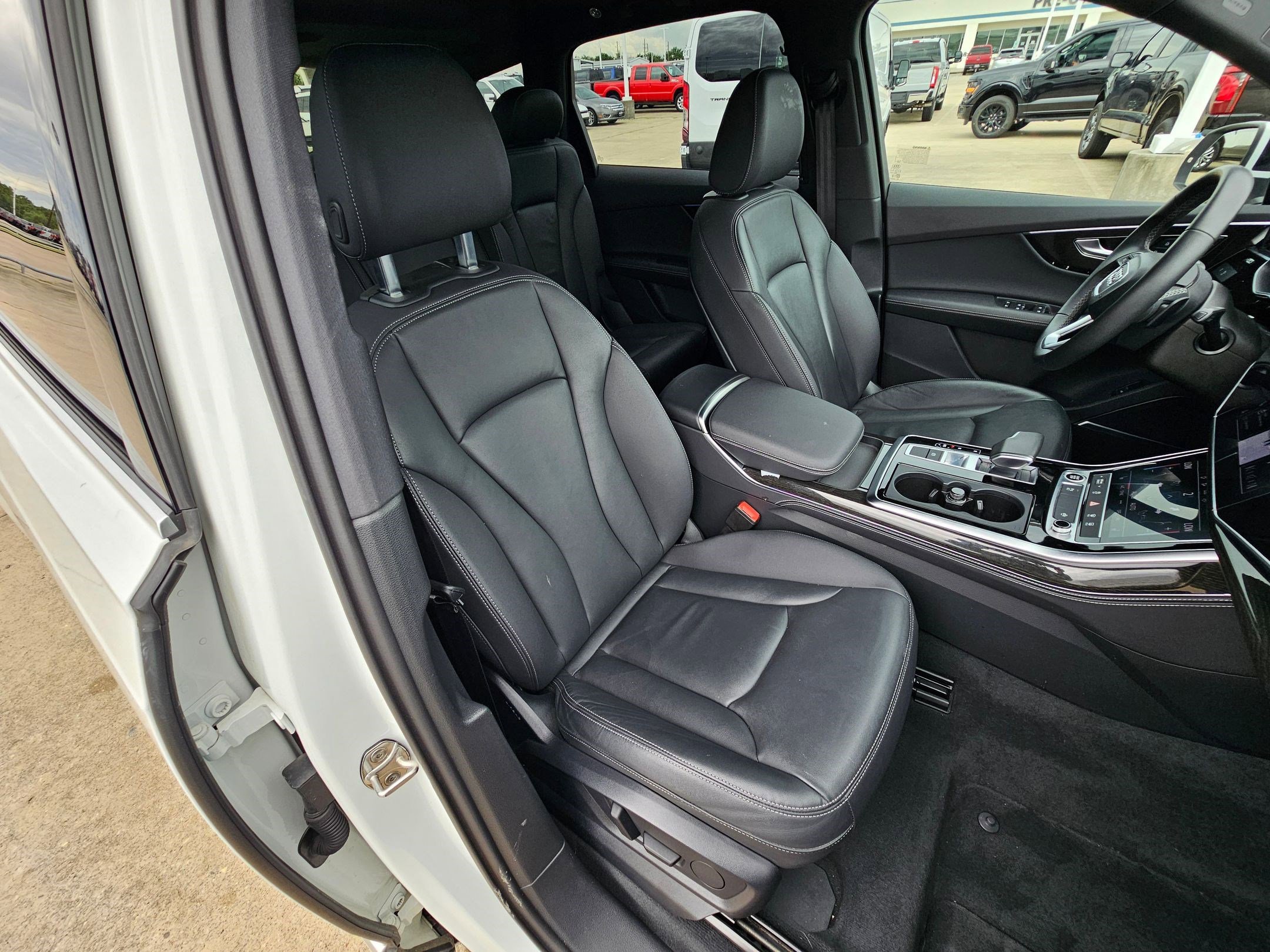 Used 2025 Audi Q7 3.0T Premium Plus AWD/4WD image 31