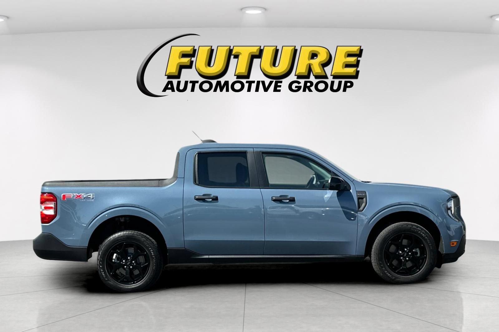 Certified 2025 Ford Maverick XLT w/ XLT Luxury Package AWD/4WD image 2
