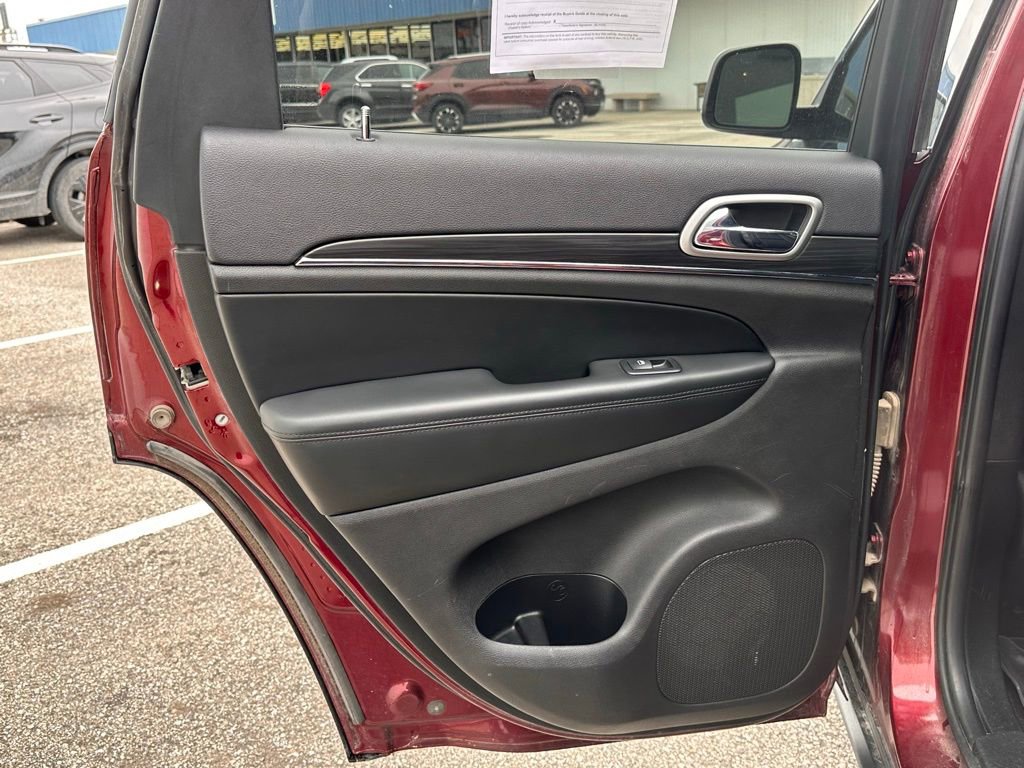 Used 2019 Jeep Grand Cherokee Limited AWD/4WD image 15