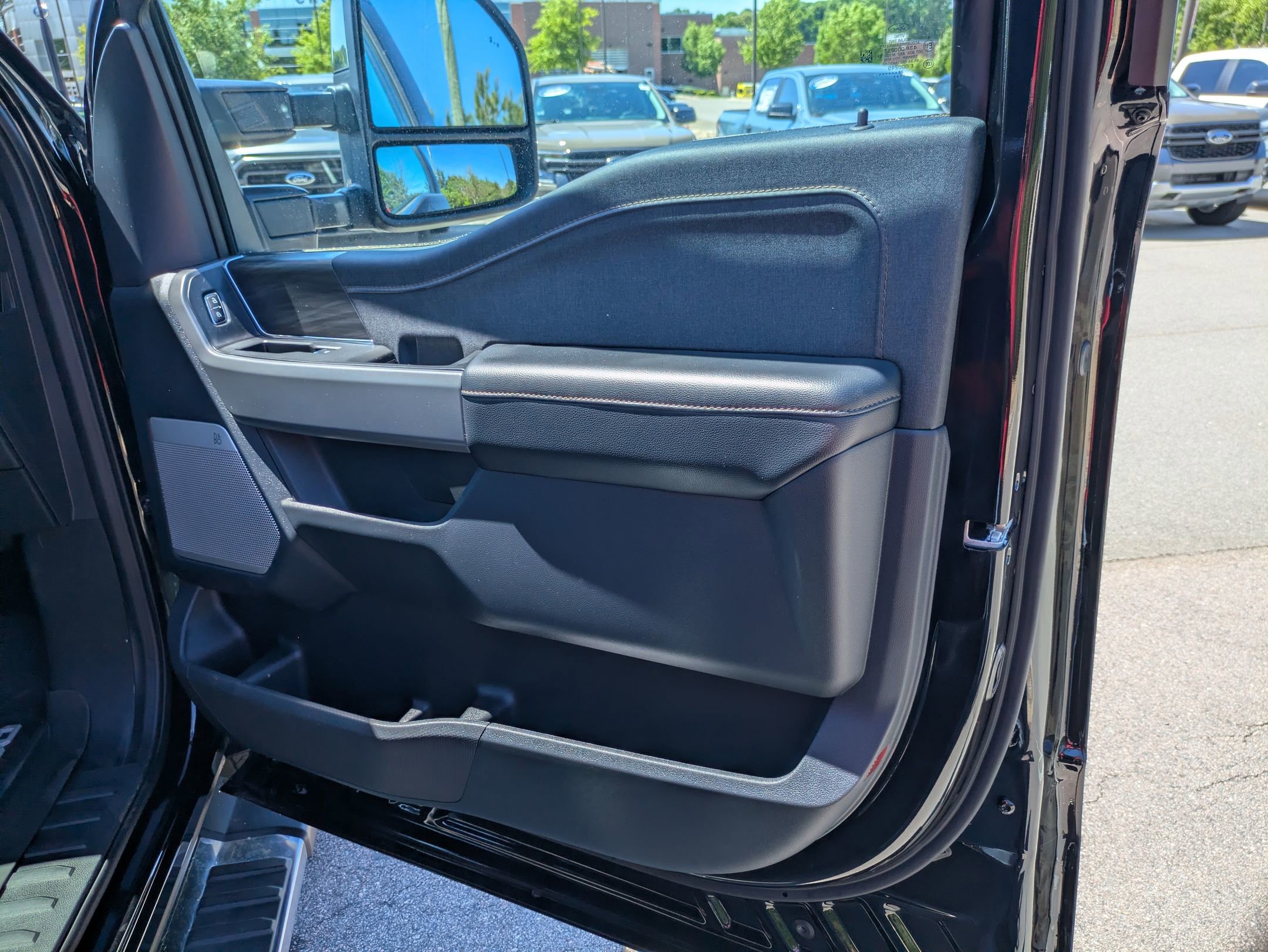 Certified 2024 Ford F150 Lariat w/ FX4 Off-Road Package AWD/4WD image 44