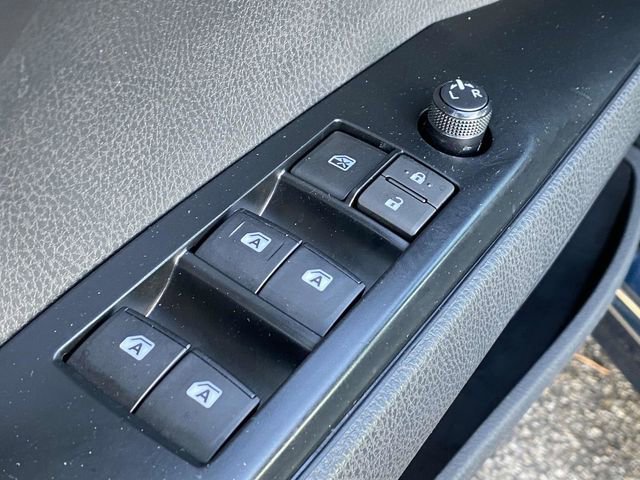 Used 2019 Toyota Camry SE image 19