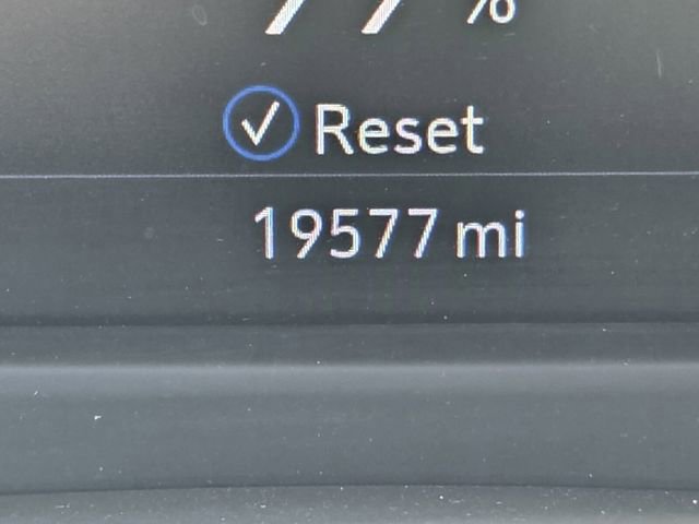 Used 2023 Cadillac XT4 Premium Luxury image 33