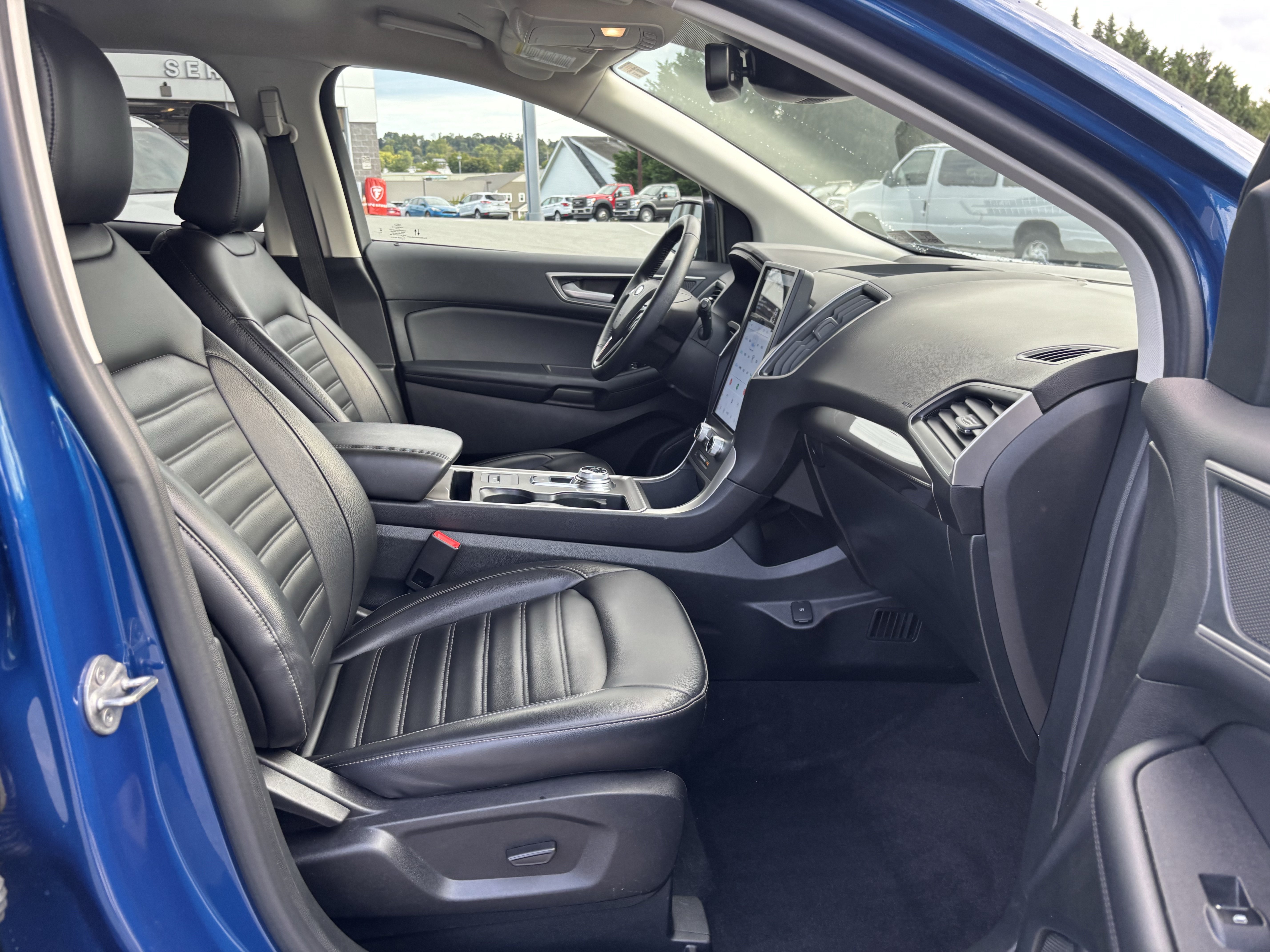 Certified 2024 Ford Edge SEL w/ Convenience Package AWD/4WD image 38