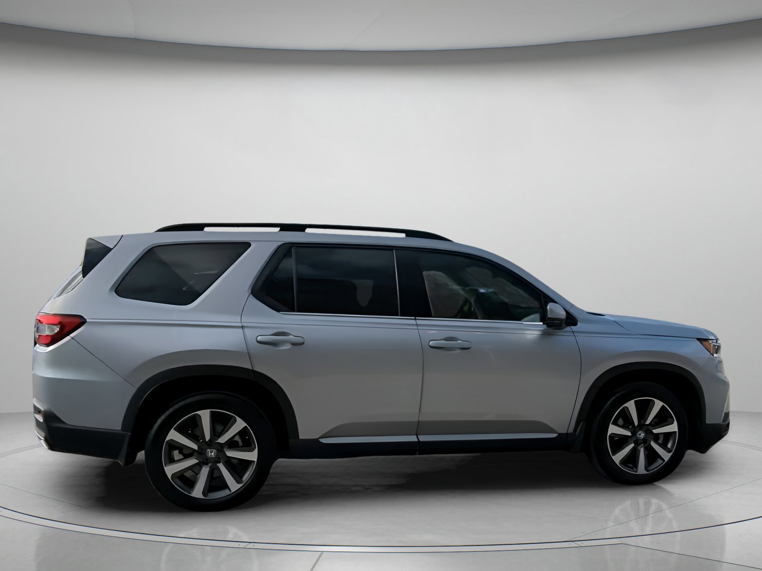 Used 2024 Honda Pilot Touring image 24