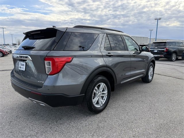 Certified 2023 Ford Explorer XLT w/ Equipment Group 202A image 5