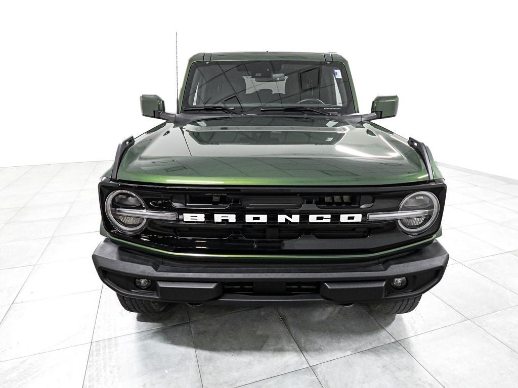 Certified 2025 Ford Bronco Outer Banks AWD/4WD image 3
