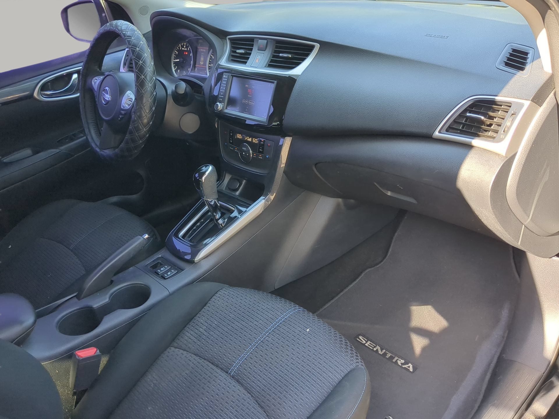 Used 2019 Nissan Sentra SR FWD image 48