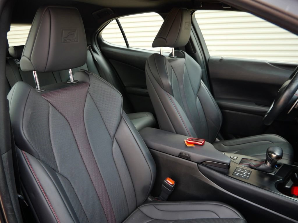 Used 2023 Lexus UX 250h F Sport FWD image 16