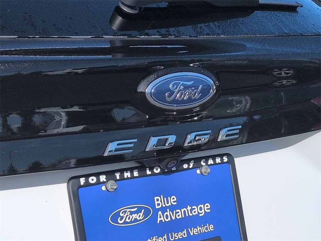 Certified 2023 Ford Edge Titanium w/ Class II Trailer Tow Package image 27