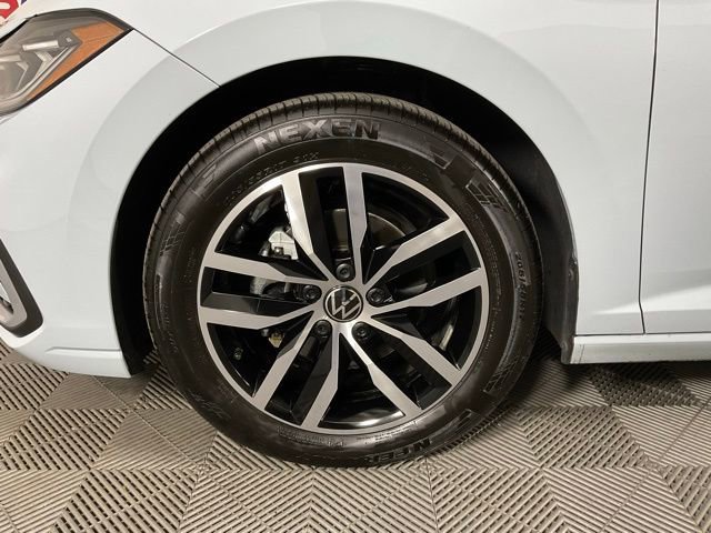 Used 2025 Volkswagen Jetta SE image 10