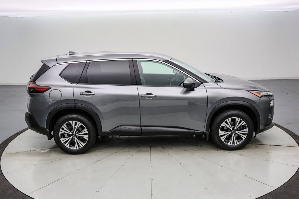 Used 2021 Nissan Rogue SV image 6