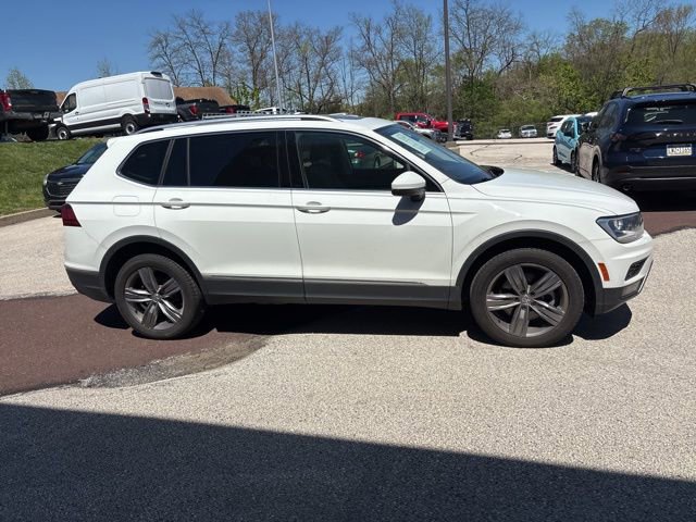 Used 2021 Volkswagen Tiguan SEL AWD/4WD image 24