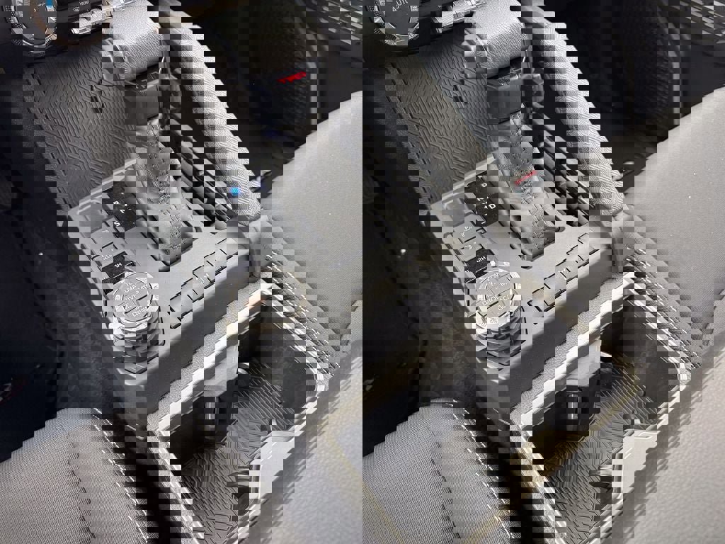 Used 2024 Toyota Tacoma TRD Off-Road AWD/4WD image 21