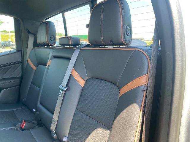 Used 2024 GMC Canyon AT4 w/ AT4 Premium Package AWD/4WD image 28