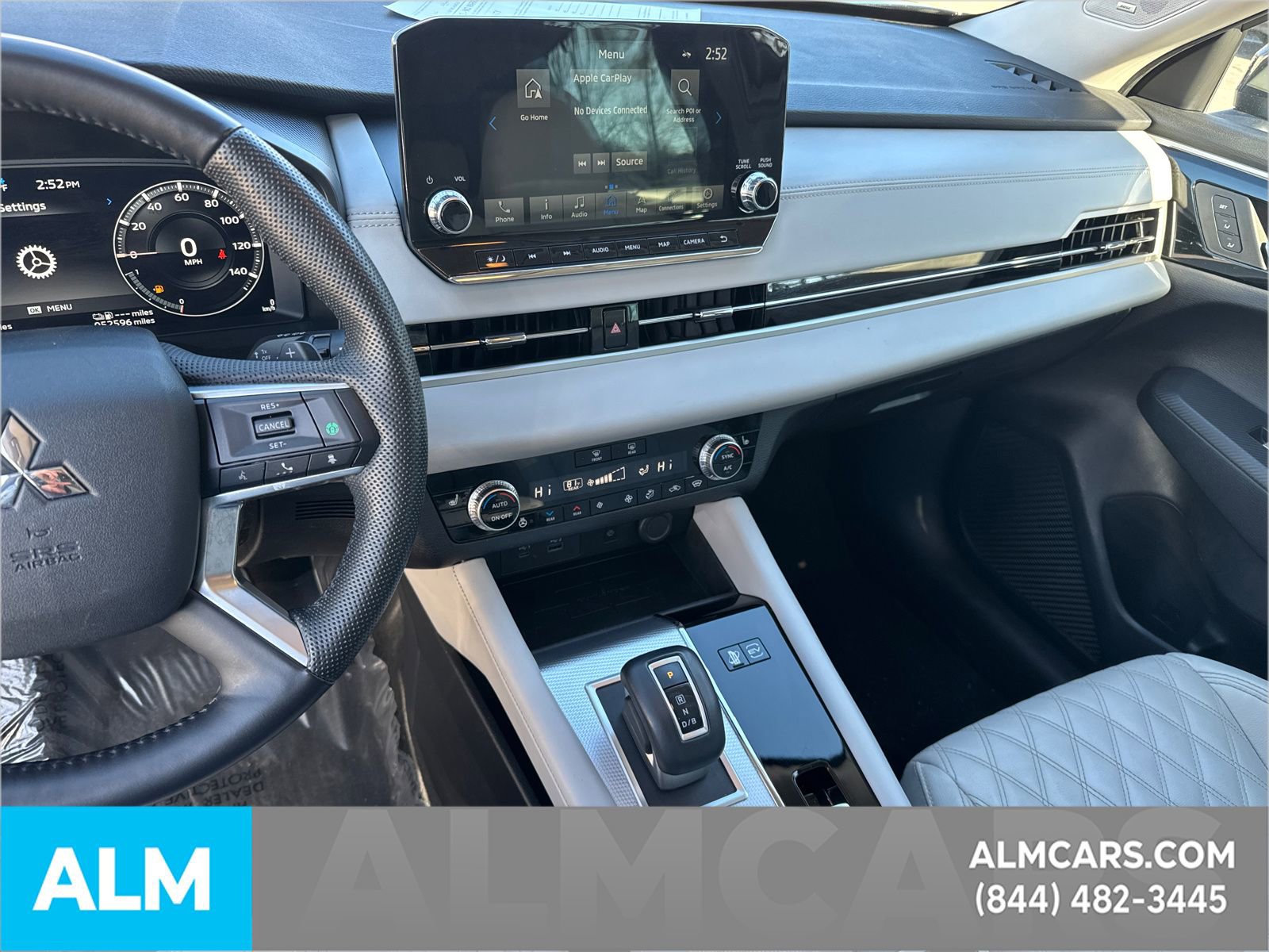 Used 2023 Mitsubishi Outlander SEL image 34