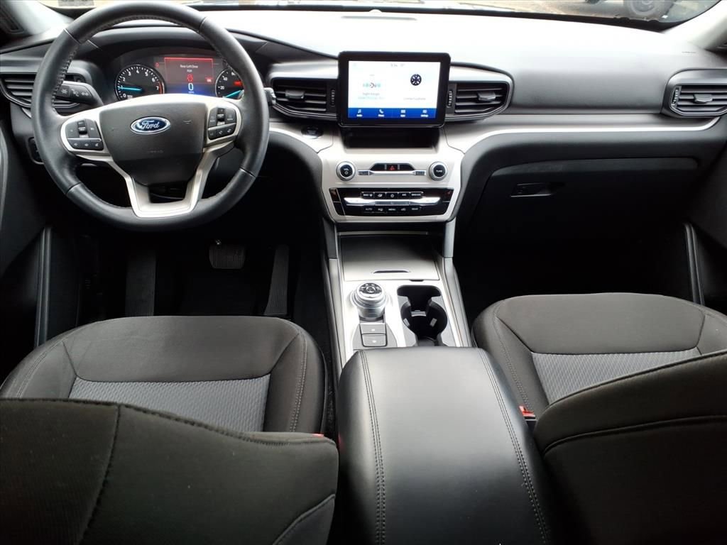 Certified 2023 Ford Explorer XLT image 16