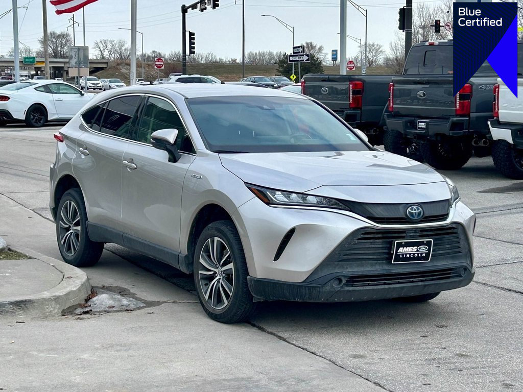 Used 2021 Toyota Venza LE image 1
