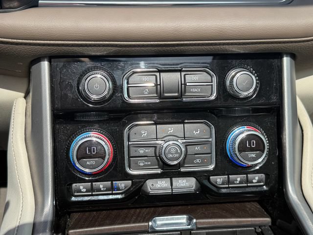 Used 2023 GMC Yukon XL Denali AWD/4WD image 15