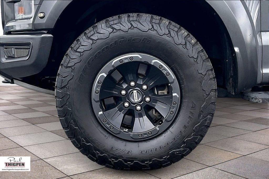 Certified 2018 Ford F150 Raptor w/ Equipment Group 802A Luxury image 9