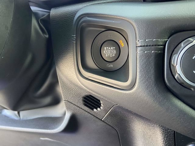 Used 2025 Jeep Gladiator Mojave AWD/4WD image 27