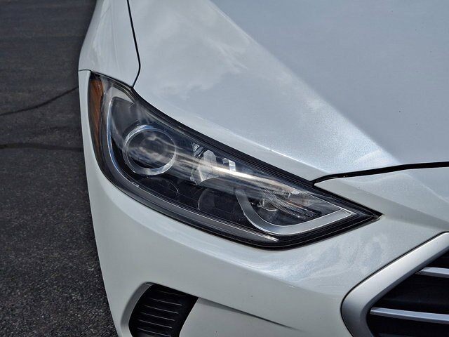Used 2017 Hyundai Elantra SE FWD image 10