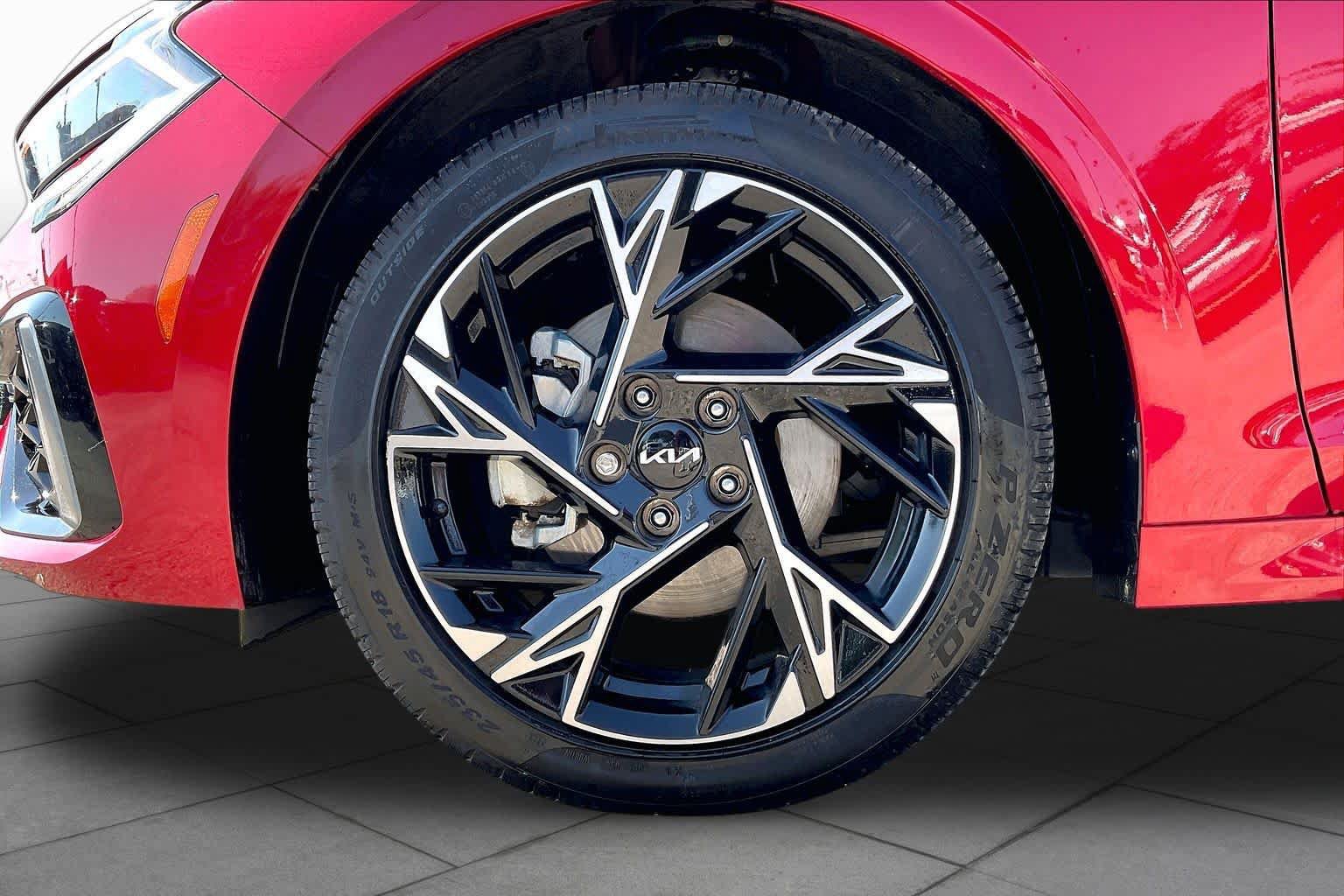 Used 2025 Kia K5 GT-Line w/ GT-Line Premium Package AWD/4WD image 11