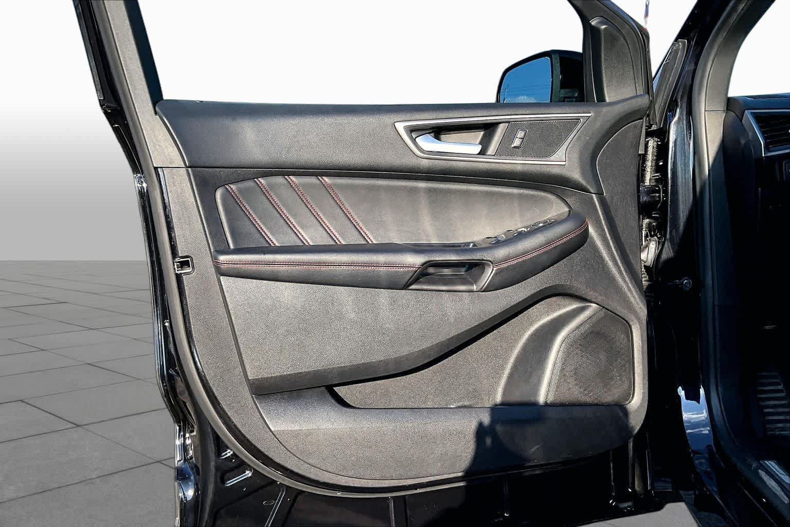 Certified 2020 Ford Edge ST-Line FWD image 22