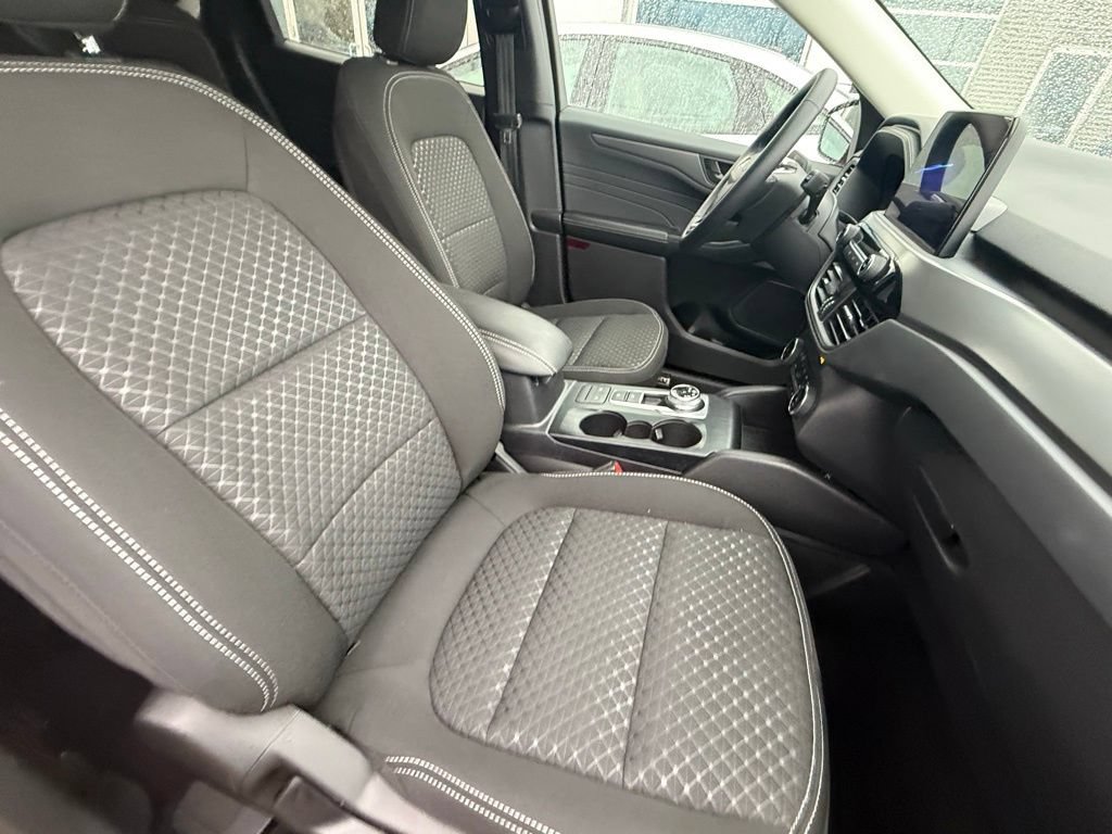 Certified 2023 Ford Escape ST-Line Select w/ Tech Pack #1 AWD/4WD image 14