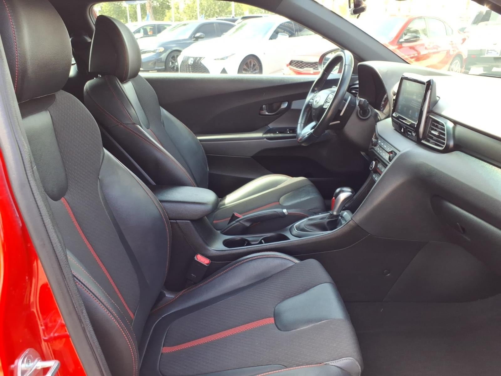 Used 2019 Hyundai Veloster Turbo FWD image 11