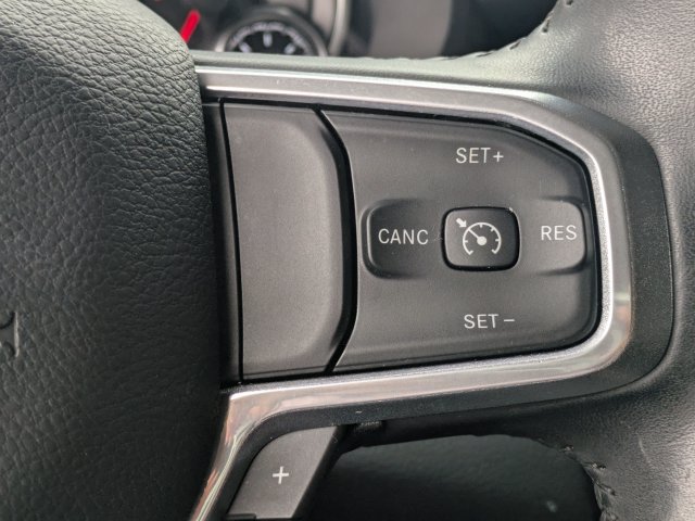 Used 2022 RAM 1500 Laramie AWD/4WD image 27