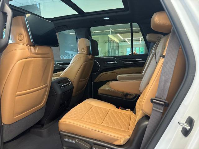 Used 2024 Cadillac Escalade Sport w/ LPO, ONYX Package AWD/4WD image 11